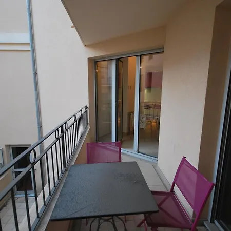 Le Vieux Port Apartment