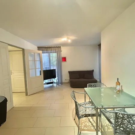 Le Vieux Port Apartment Cannes