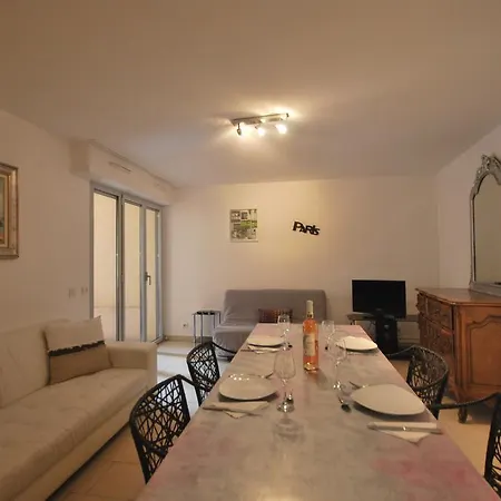 Le Vieux Port Apartment
