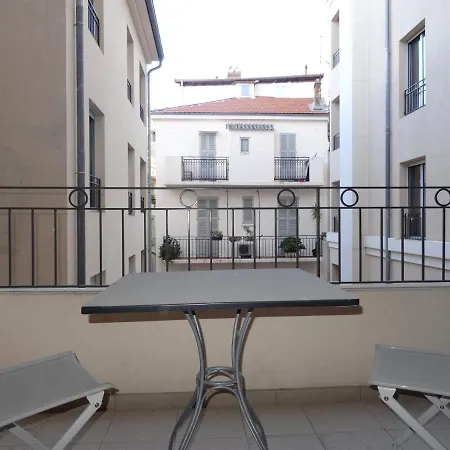 Le Vieux Port Апартаменты Канны