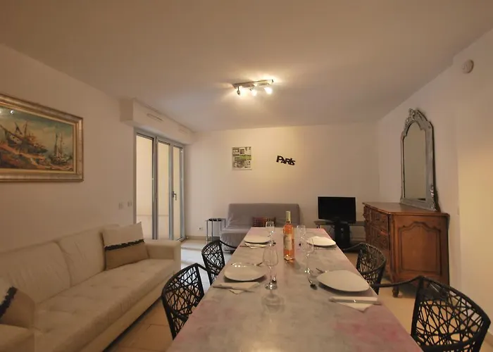 Le Vieux Port Apartment